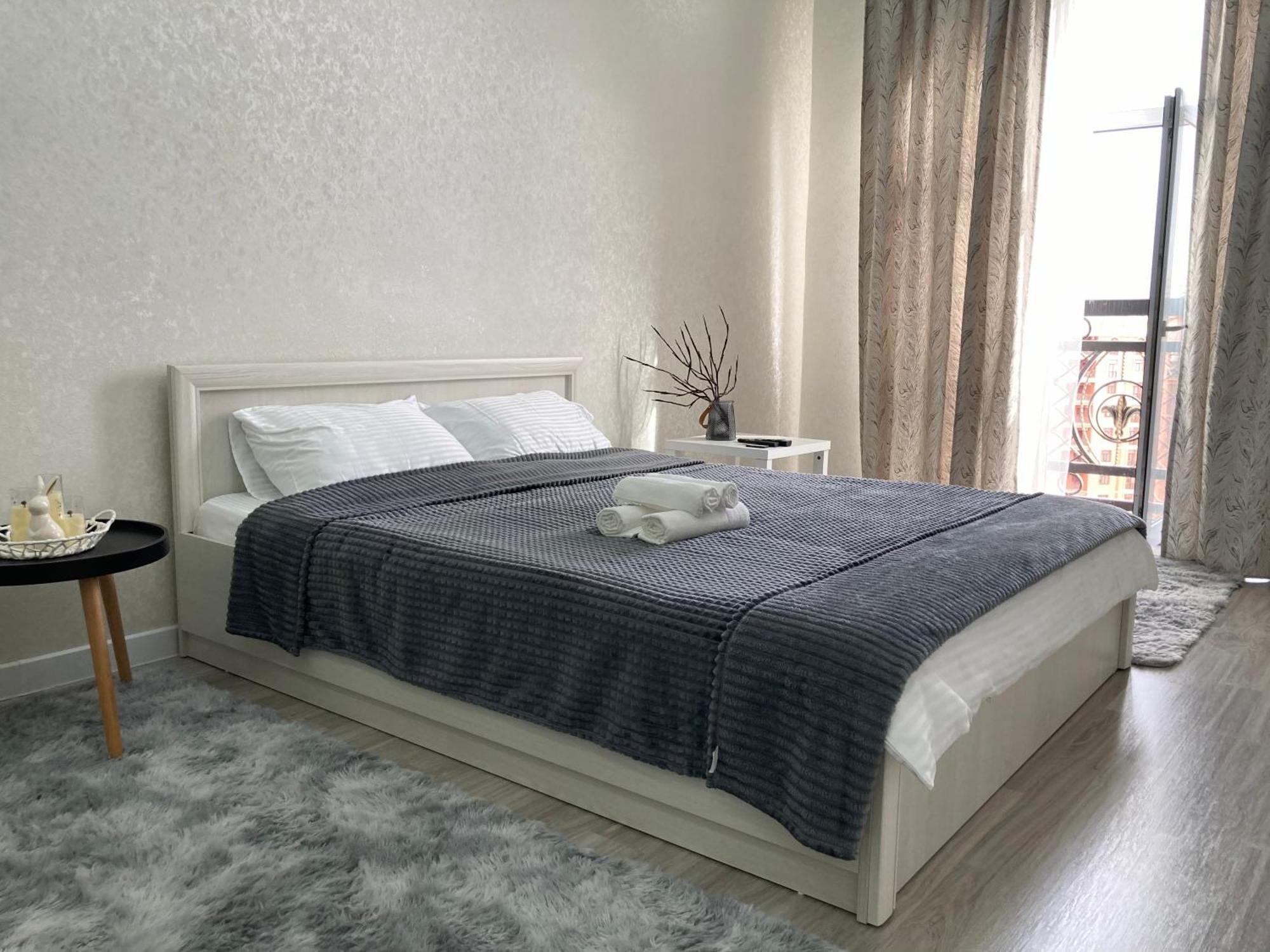 Apartment Top Level House